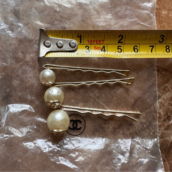 Chanel Faux Pearl hair pins